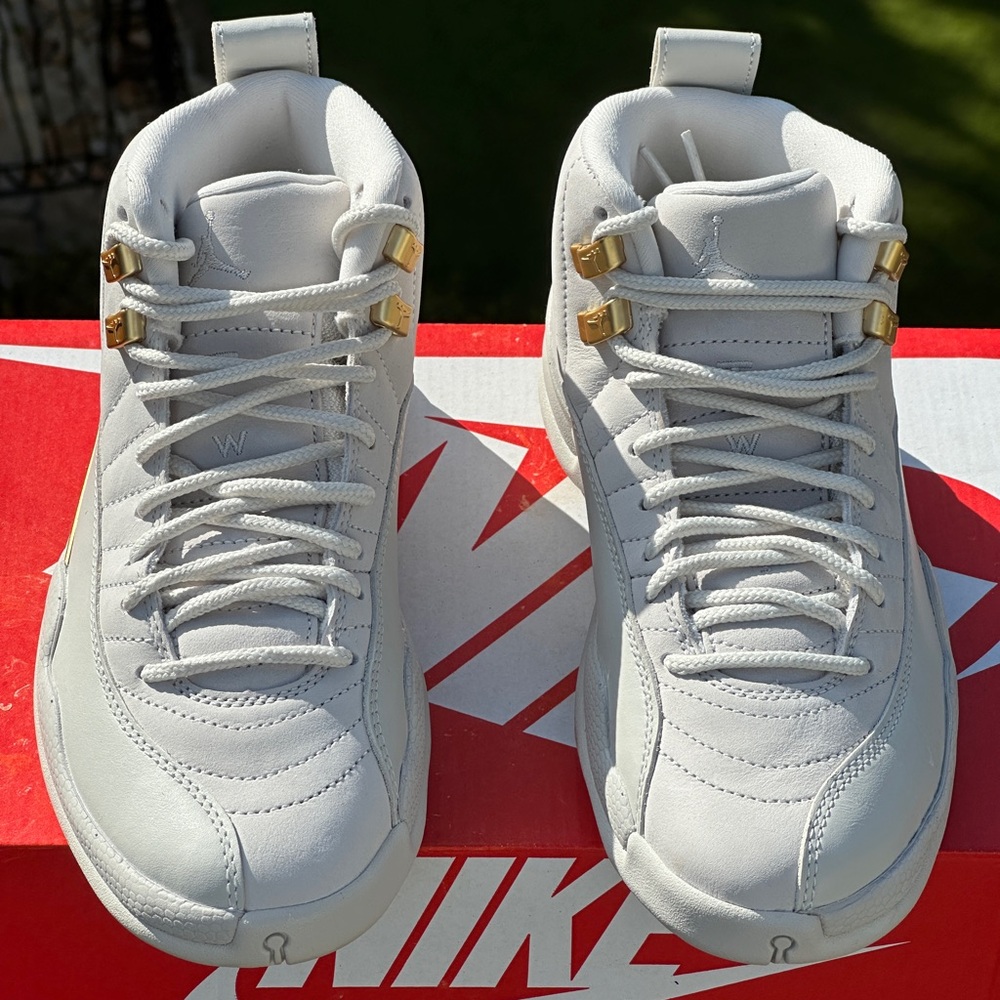 Nike Air Jordan 12 Retro Casual Sneaker (White Gold) - Womens 6 | fits 4.5Y NEW - Picture 4 of 10